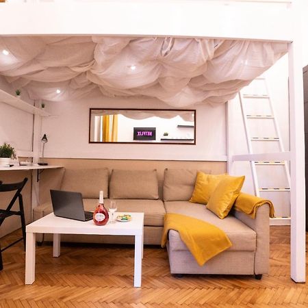 Cozy Studio Cismigiu Garden Apartment Bucharest Exterior photo