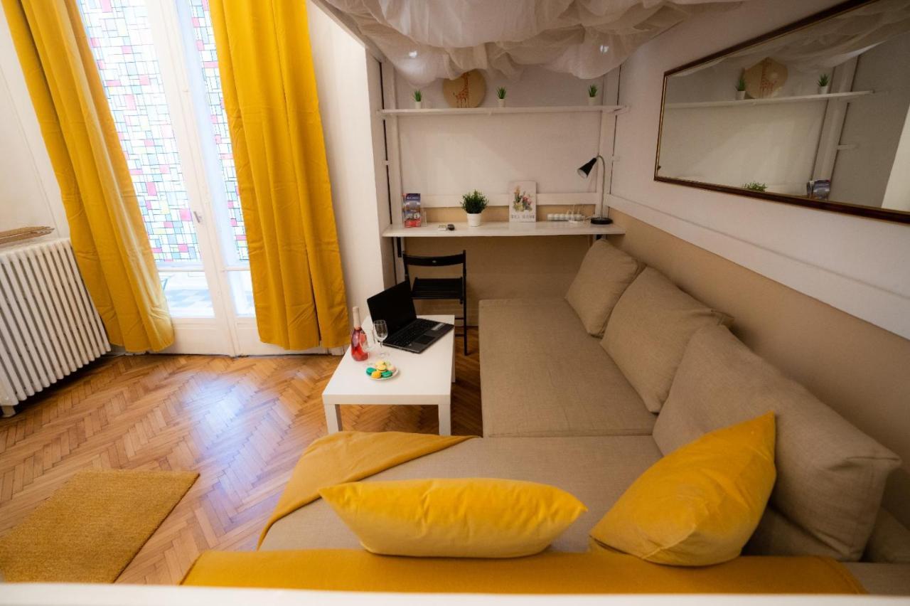Cozy Studio Cismigiu Garden Apartment Bucharest Exterior photo